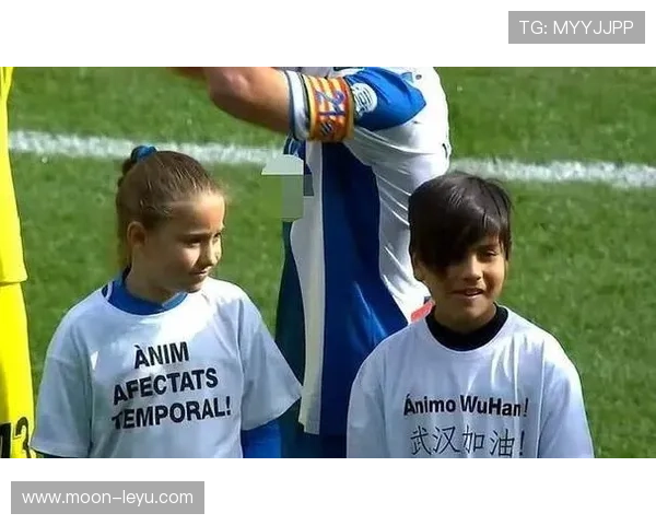 努涅斯与桑切斯：南美前锋风格的进化与差异解析