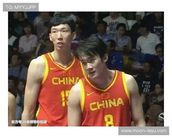 易建联家里那些豪车刚好够开派对了，真人和赛场上判若两人啊