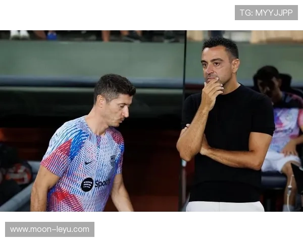 法布雷加斯与哈维：组织核心的球权集中度分化